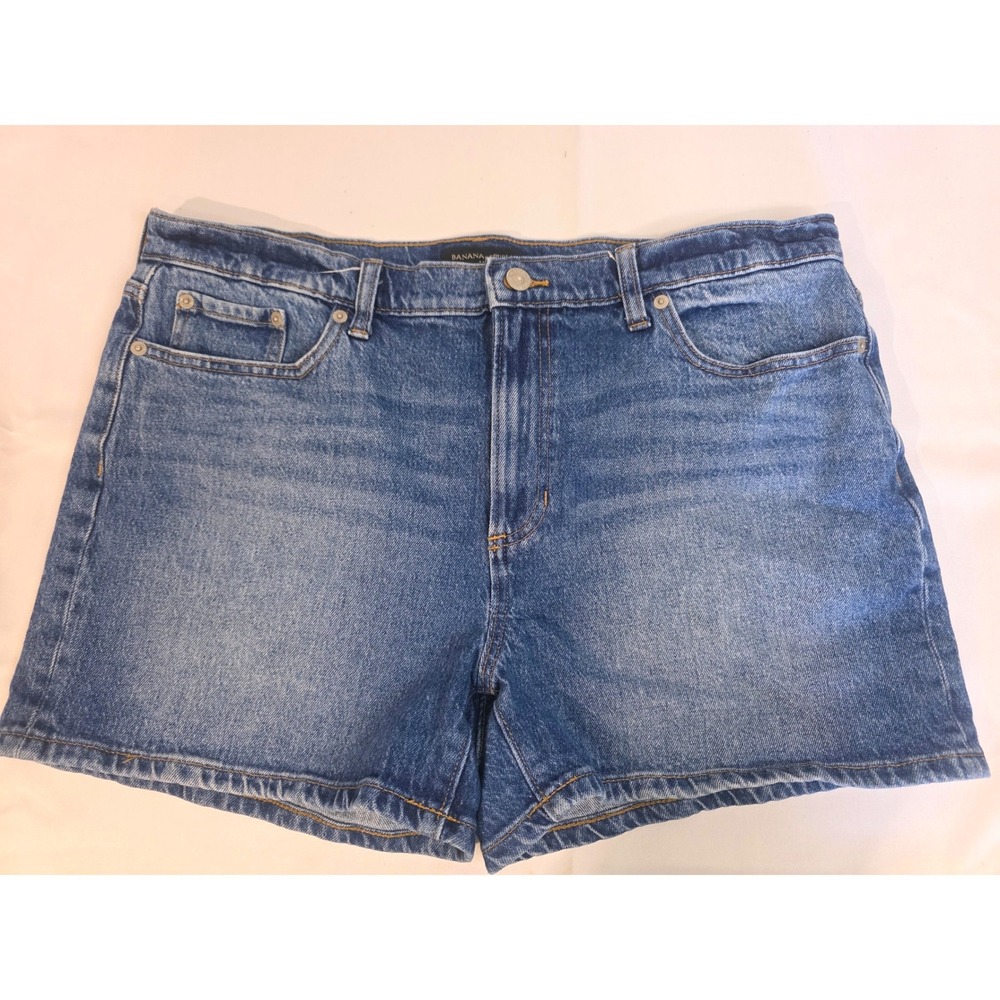 Banana Republic Womens Blue Denim Shorts Size 32 14 High Rise Medium Wash